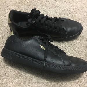 Puma sneakers w/ memory foam